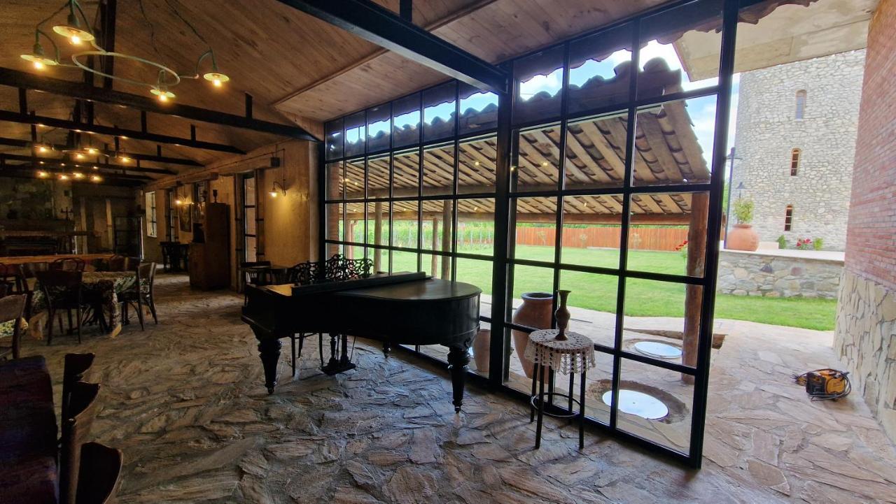 Giorgi Ushikishvilis Chateau-Marani Akhmeta Exterior foto